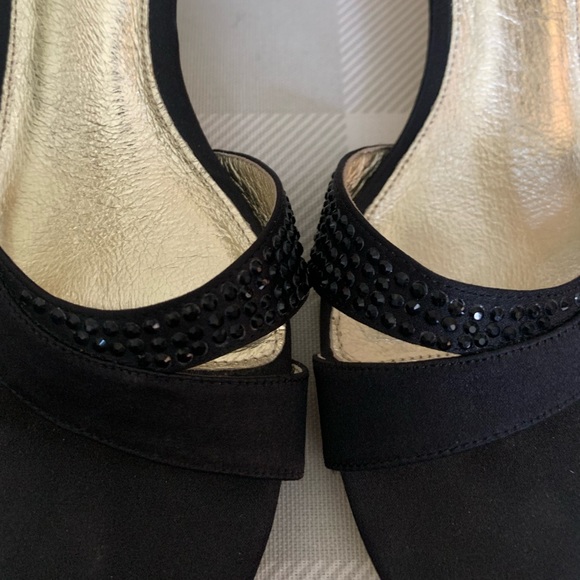 Adrianna Papell black satin heels with beads and sparkly heel - Picture 9 of 10